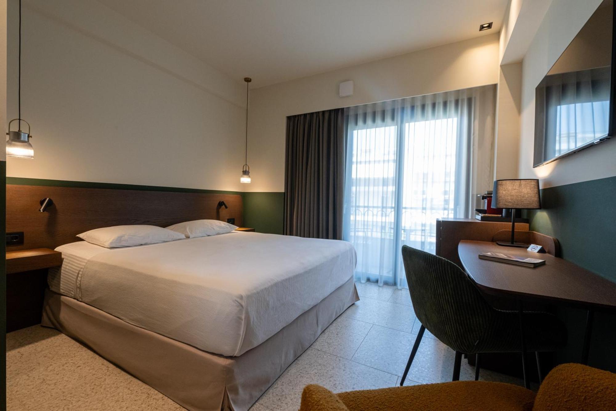 Evripidou 7 - Kalamata Mediterranean Suites Exteriér fotografie