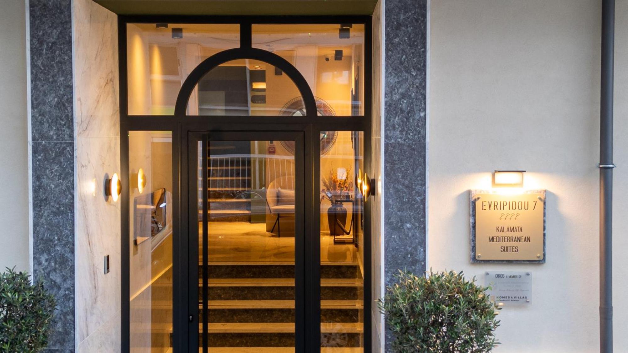 Evripidou 7 - Kalamata Mediterranean Suites Exteriér fotografie