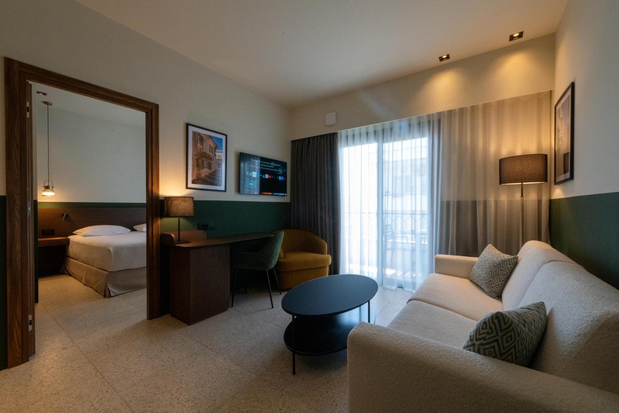 Evripidou 7 - Kalamata Mediterranean Suites Exteriér fotografie