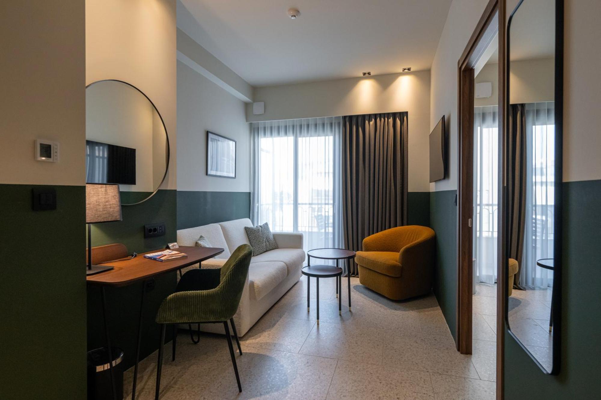 Evripidou 7 - Kalamata Mediterranean Suites Exteriér fotografie