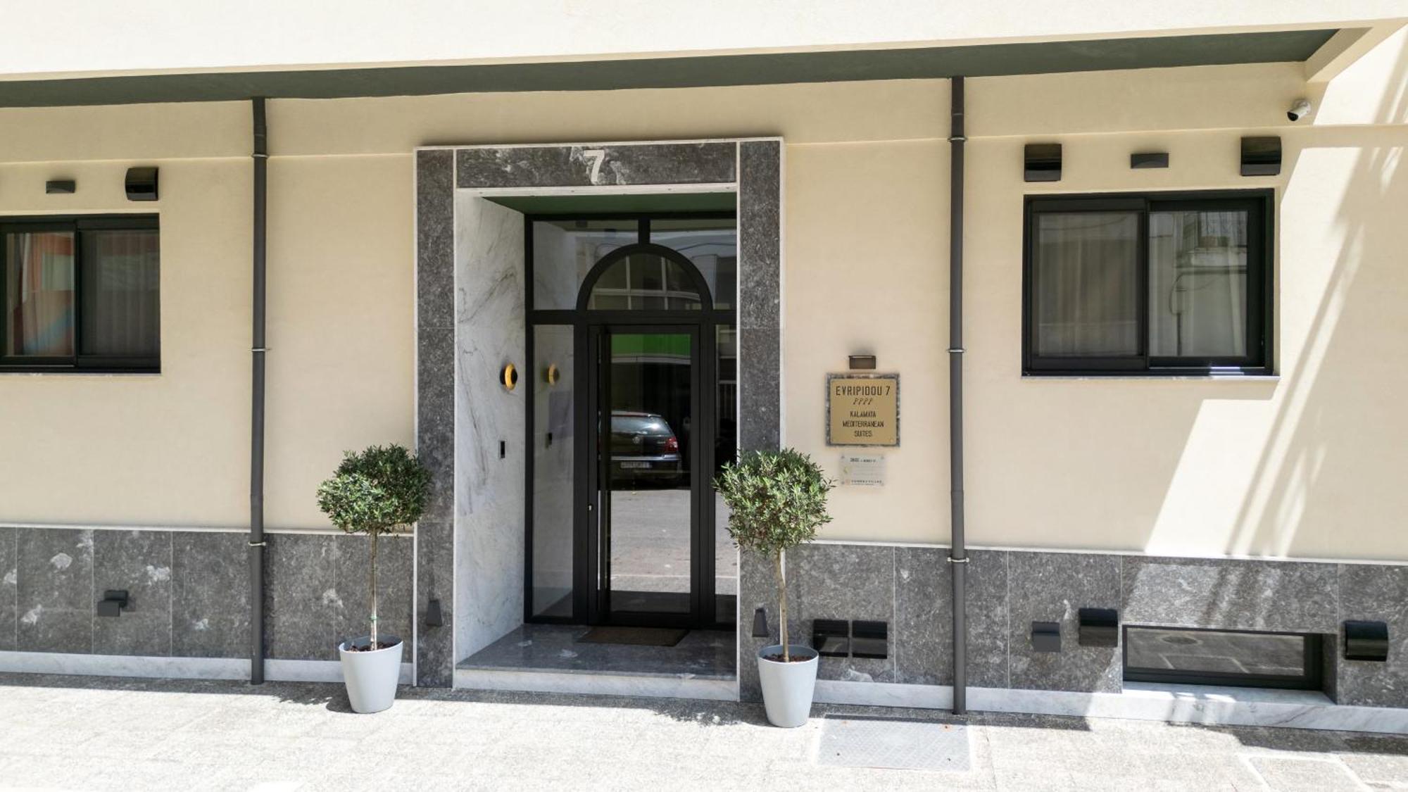 Evripidou 7 - Kalamata Mediterranean Suites Exteriér fotografie